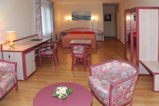 Western Le Relais Du Vigneron Hotel 3*